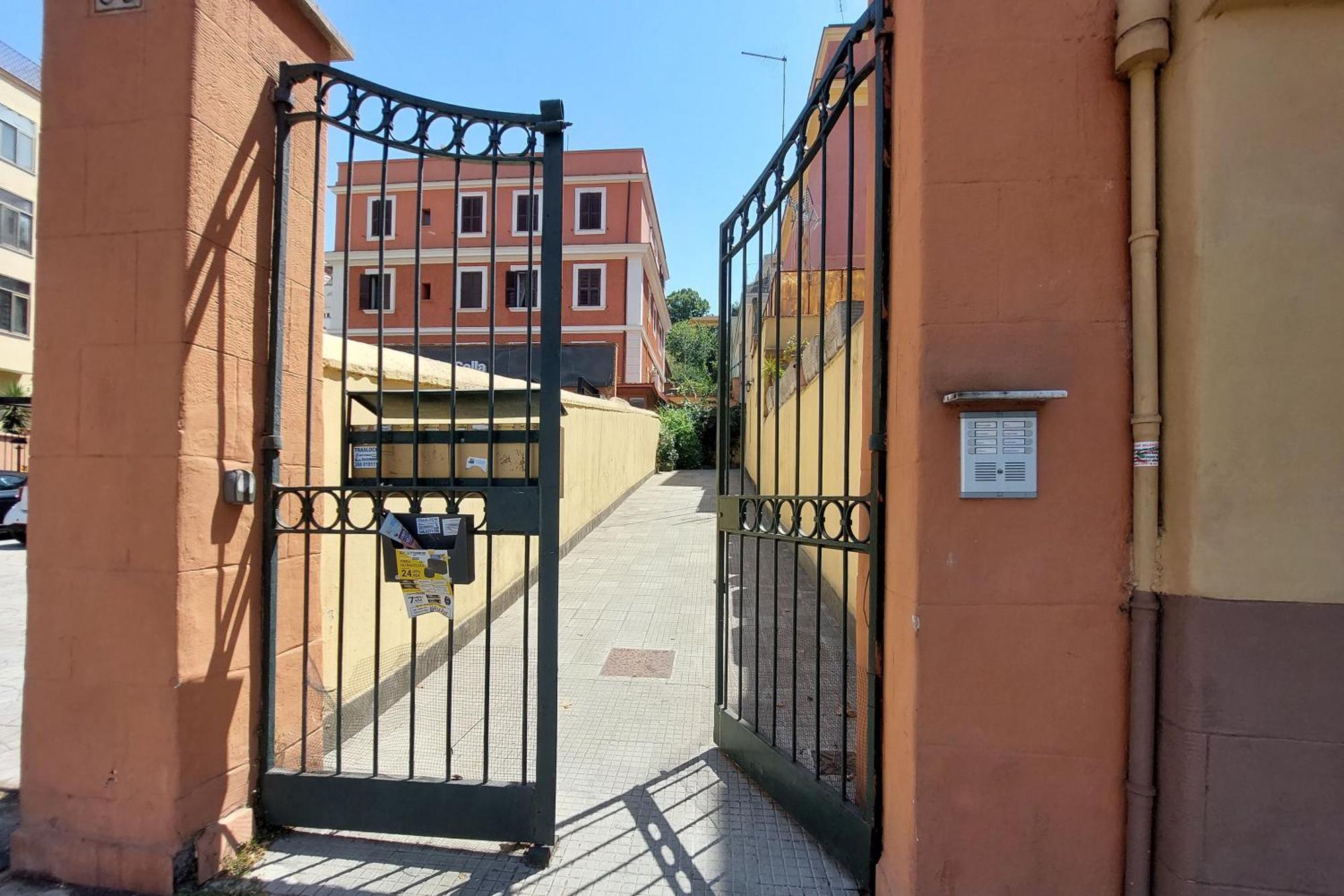 Apartment 4bnb - Angelo Emo Rome