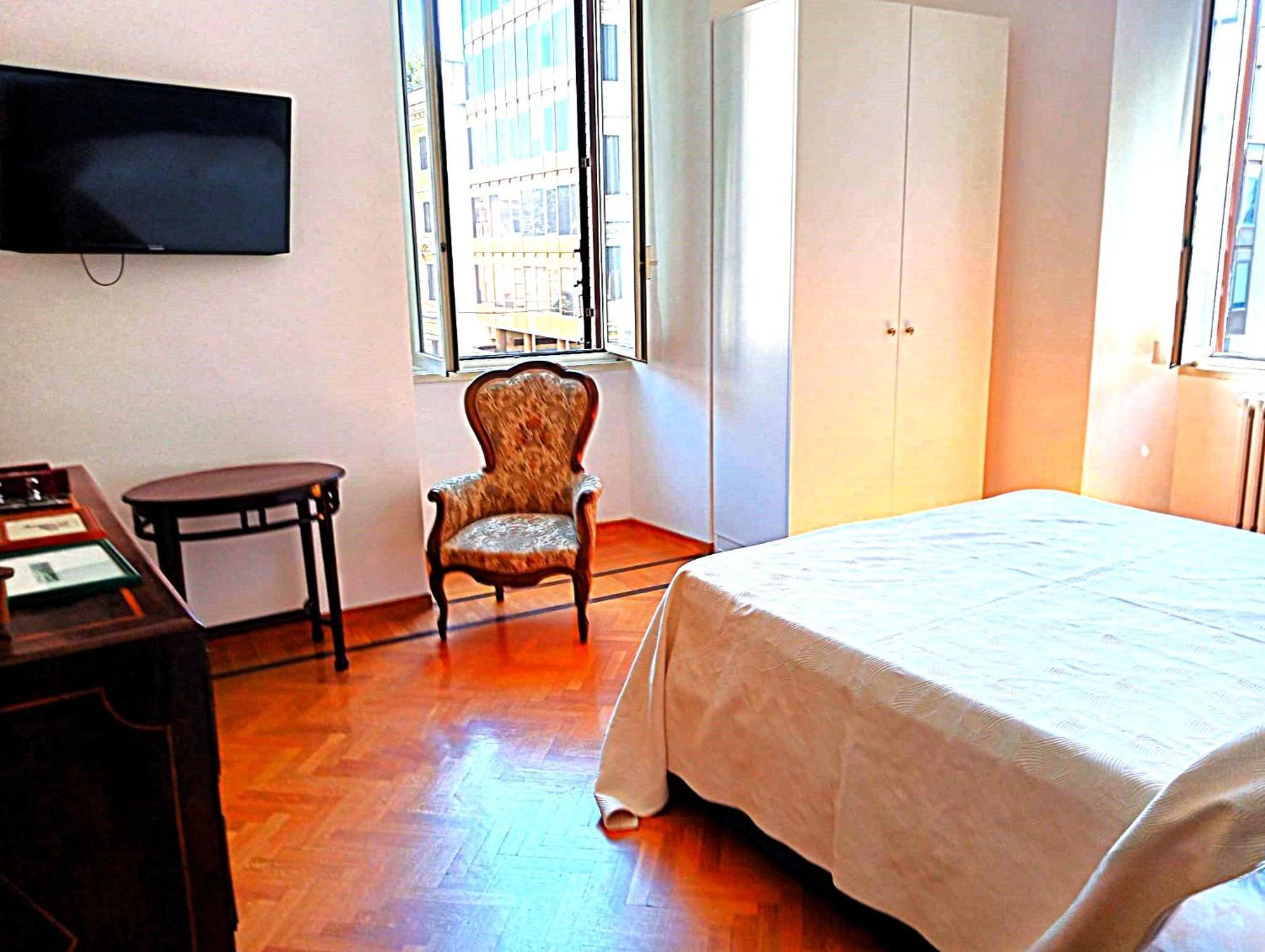Apartment Borghese Deluxe - 4 Bedrooms - 3 Bathrooms