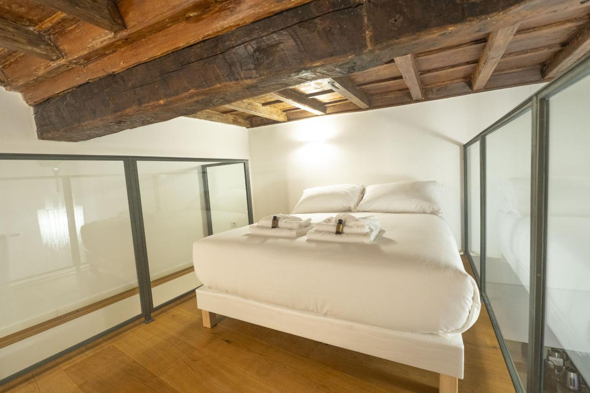 Apartment Spanish Steps Lovely With Balcony