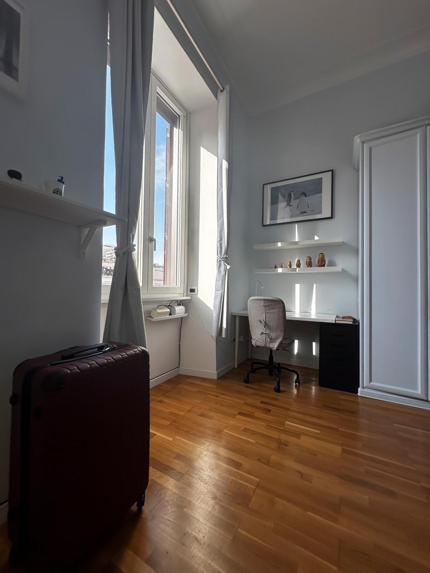Unexpected - Spacious Modern Apartment Rome