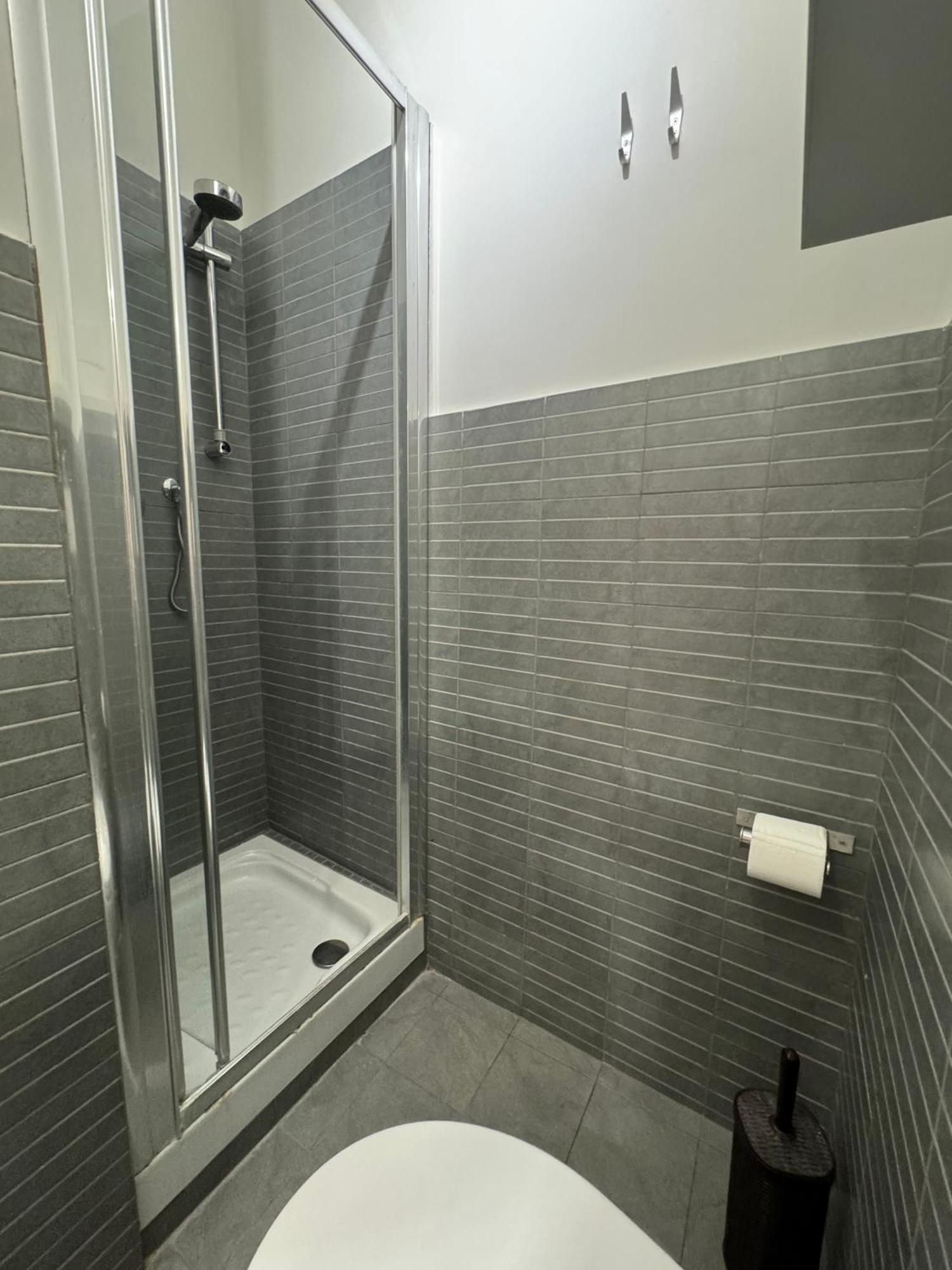 Tiburtina Suites, Affittacamere Roma