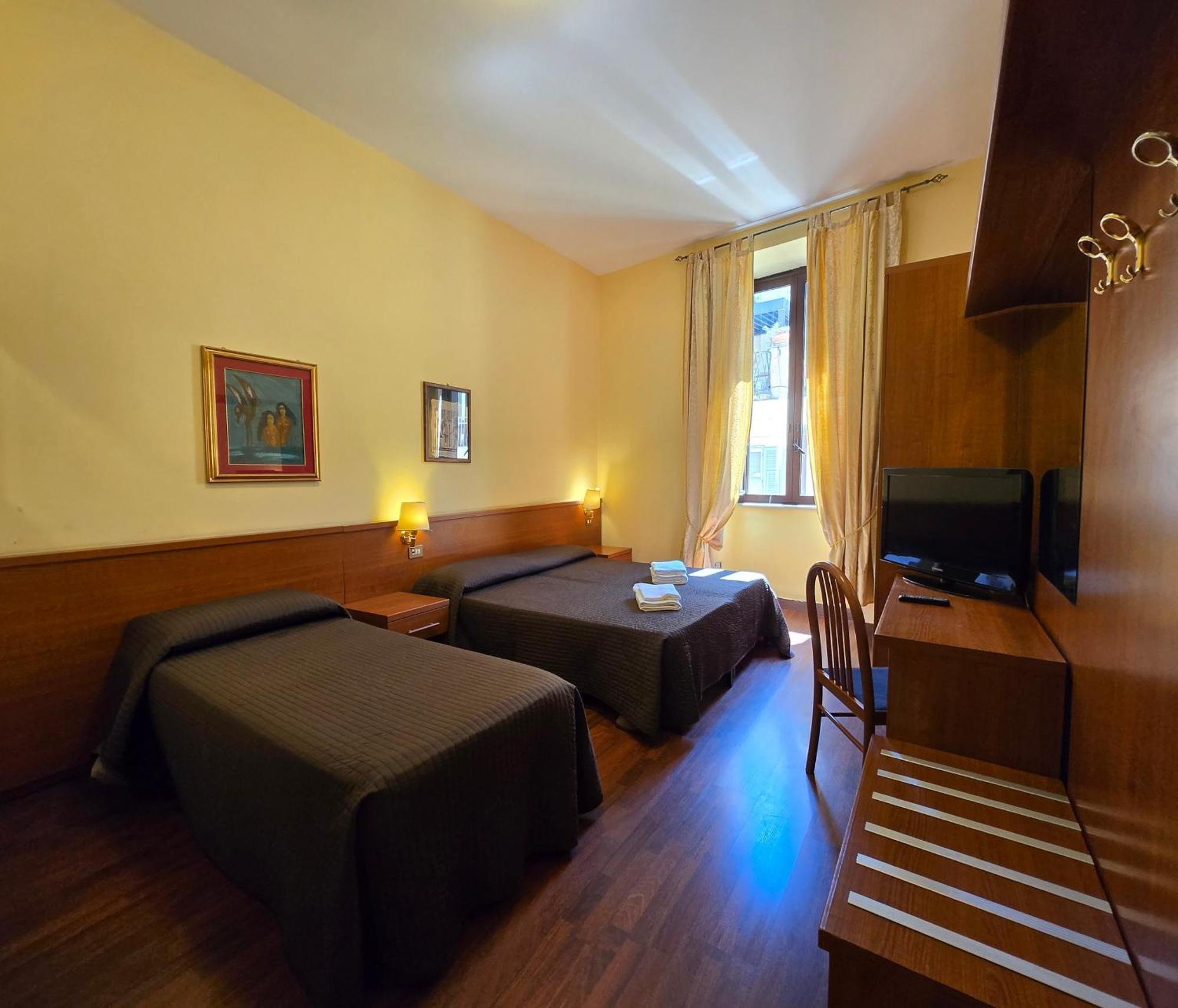 Azzurra Hotel 2*