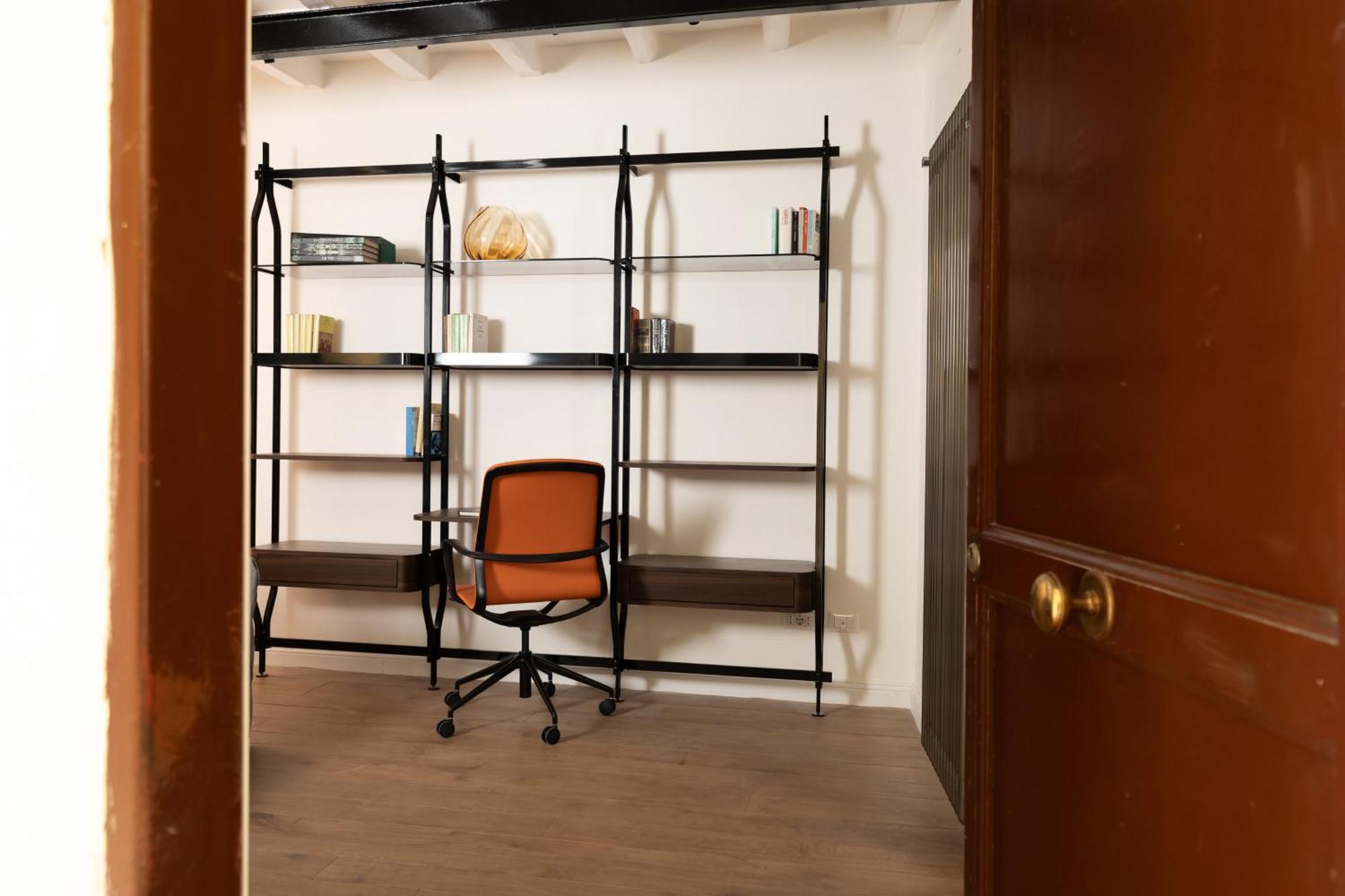 Elegance And Charm In Splendid Via Giulia Apartment *