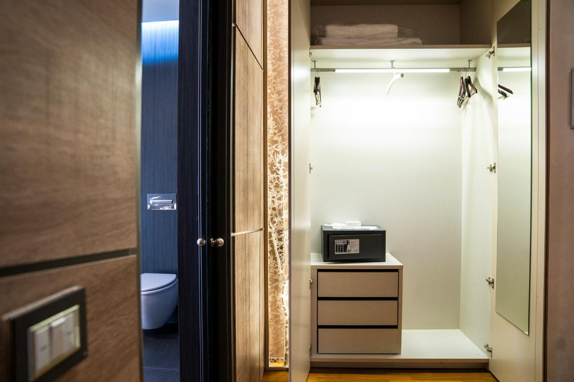 Divina Luxury