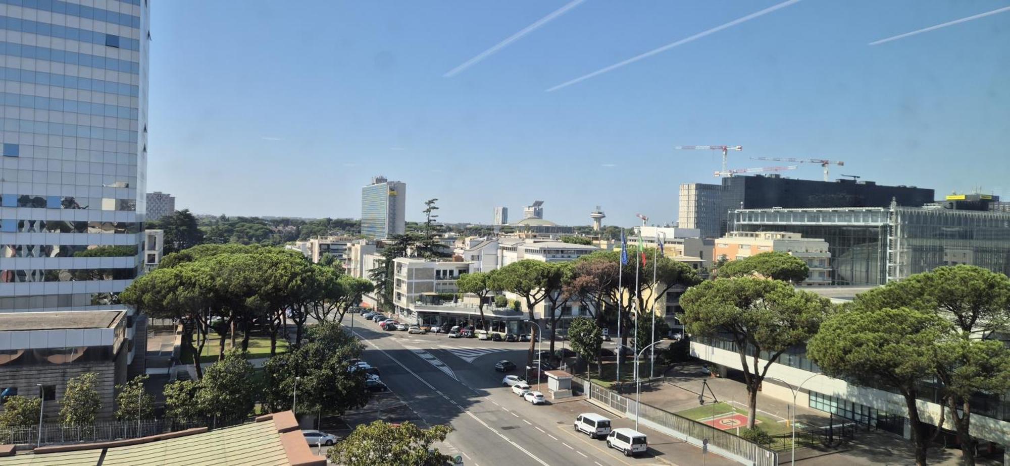 Eur Fenix Free Parking Family Rome