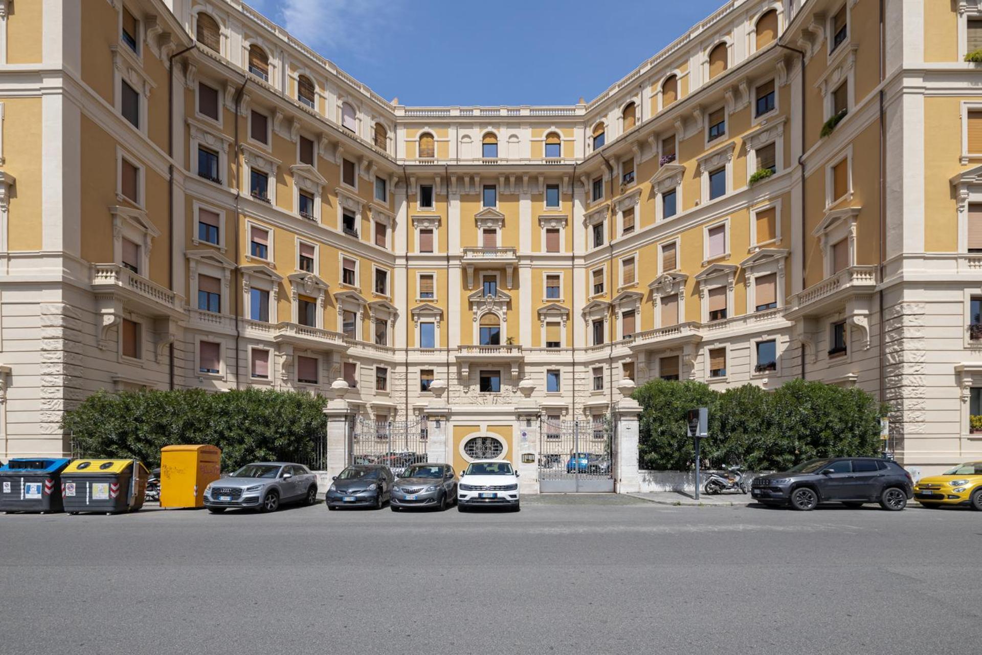 Adriana Star Luxury Large And Rome