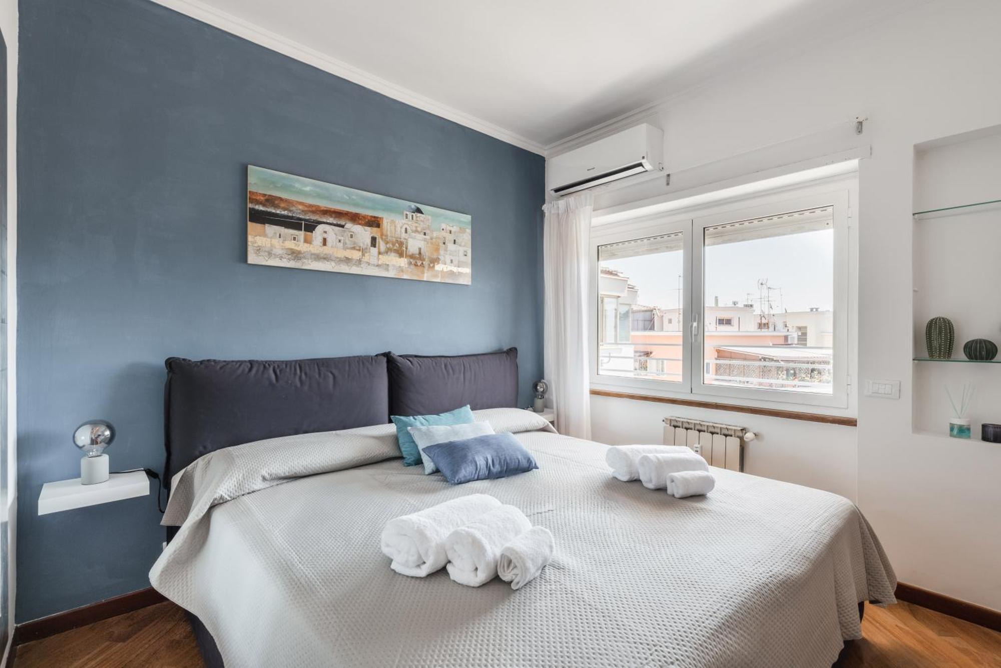 Apartment Elegant Hideaway Steps From St Peter Rome