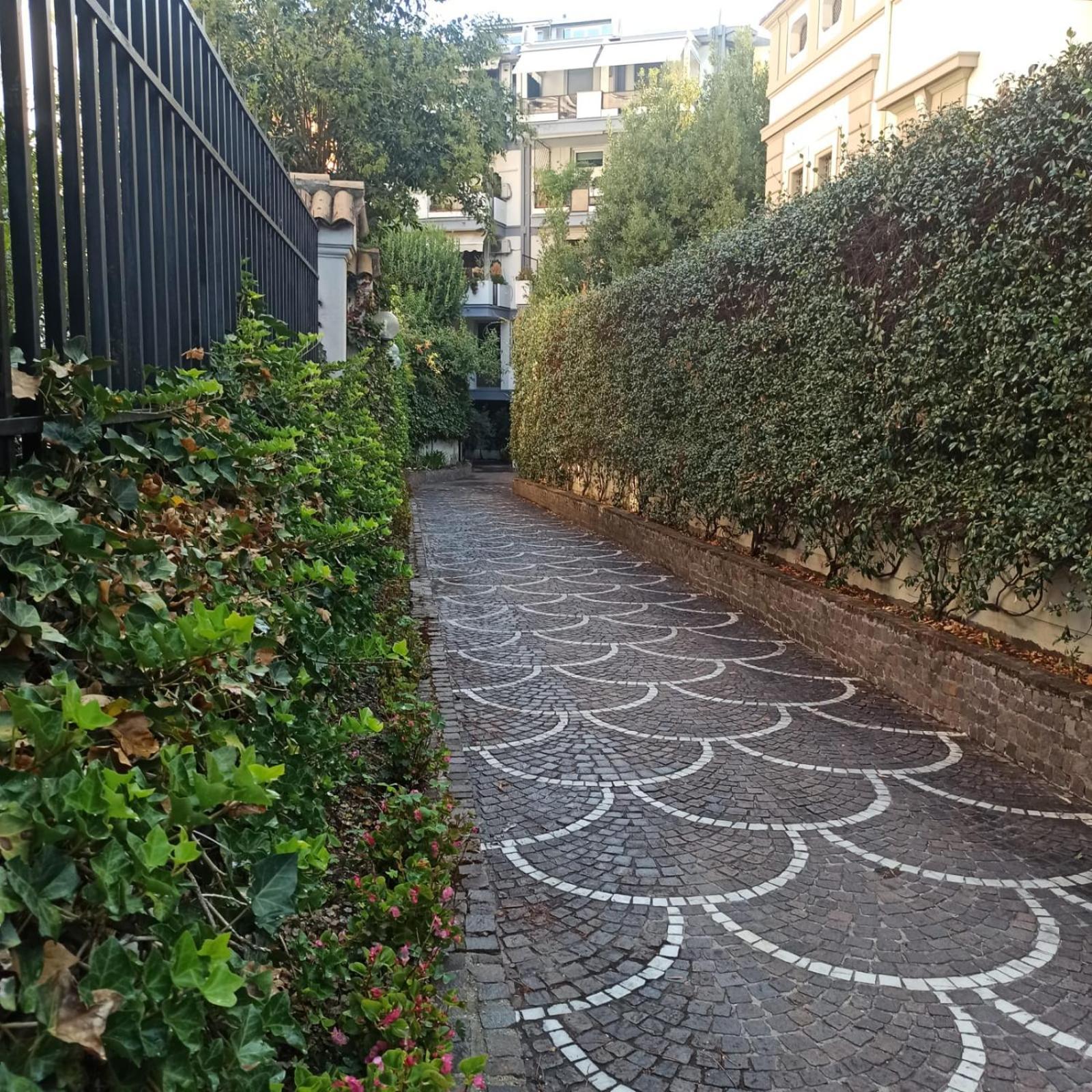 Mercadante Deluxe * Rome