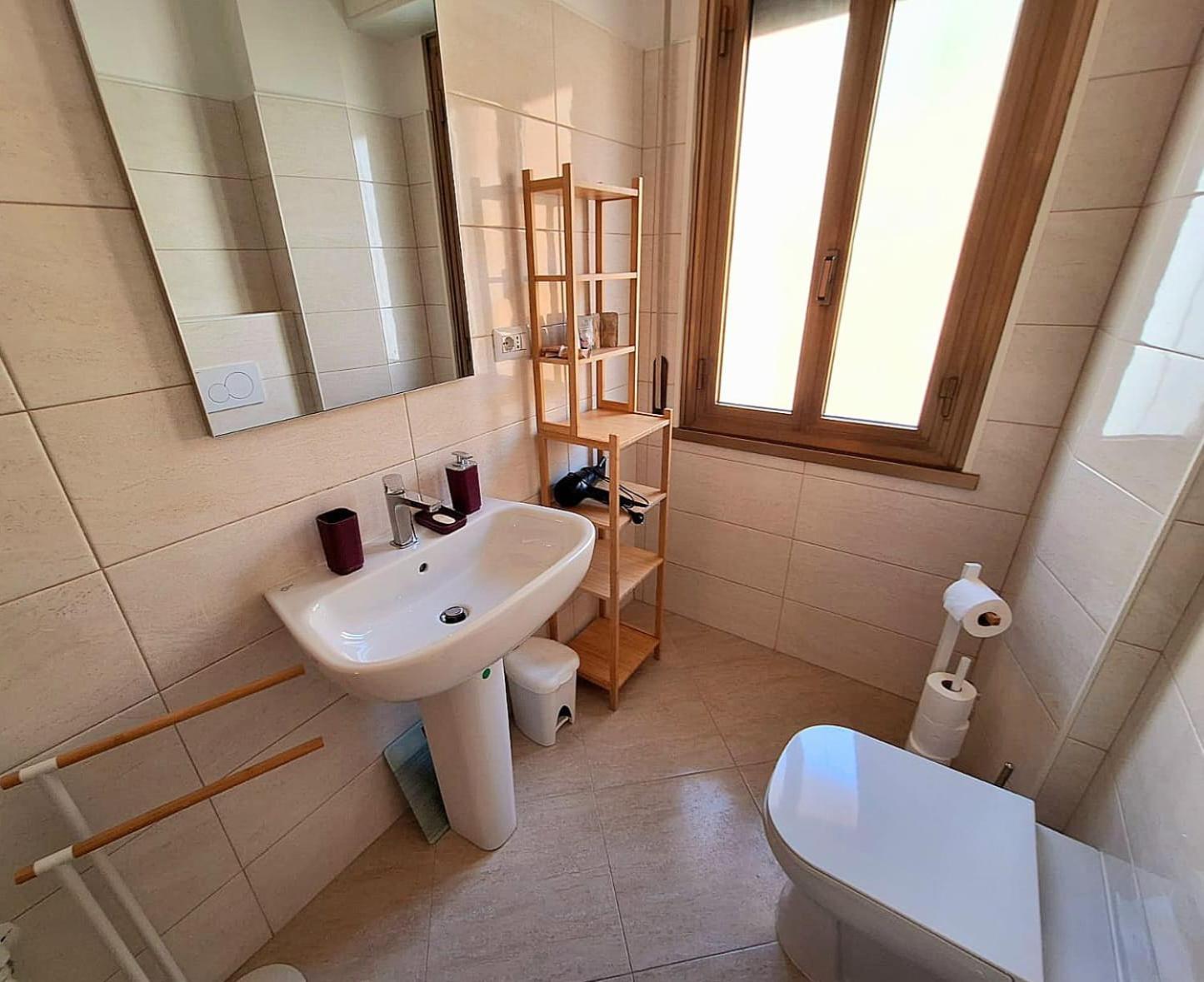 Apartment Casa Macondo Vicino Metro A Rome