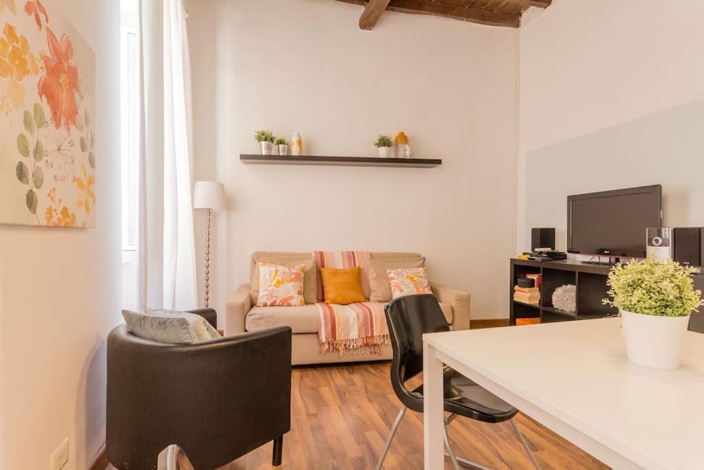 Librari 1 - Campo De' Fiori - Amazing Location Apartment! * Rome