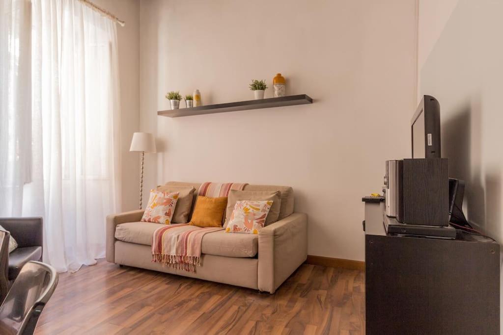 Librari 1 - Campo De' Fiori - Amazing Location Apartment!