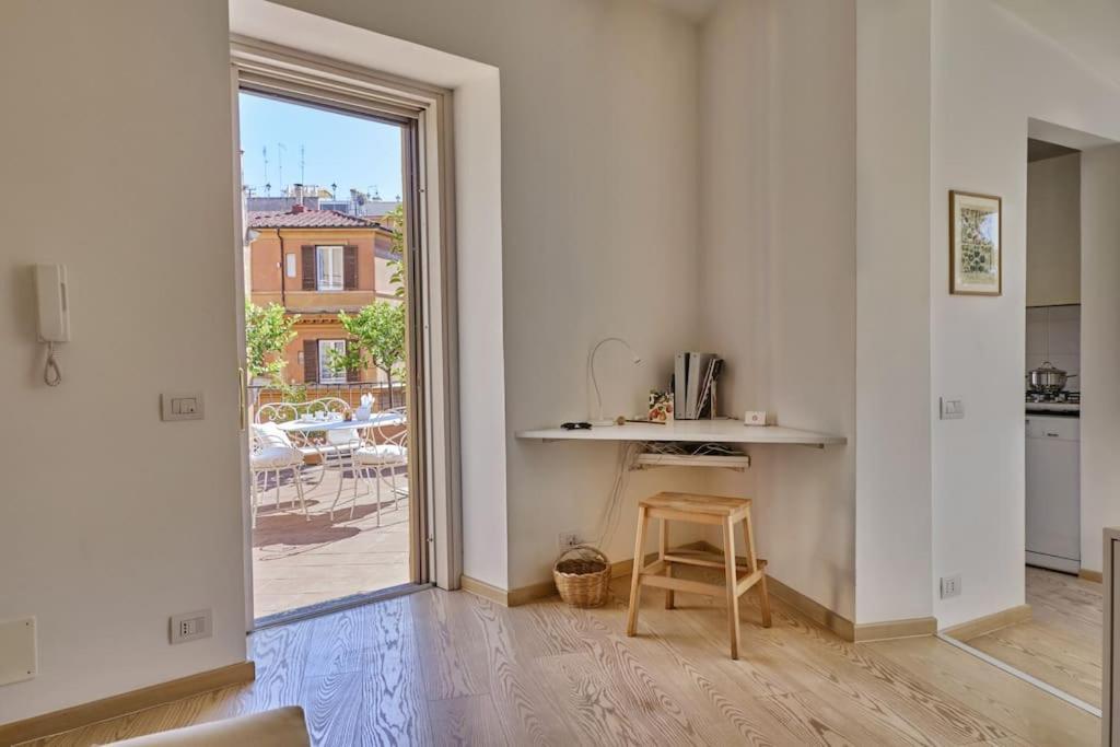 Panoramic Quirinal Penthouse Apartment Rome