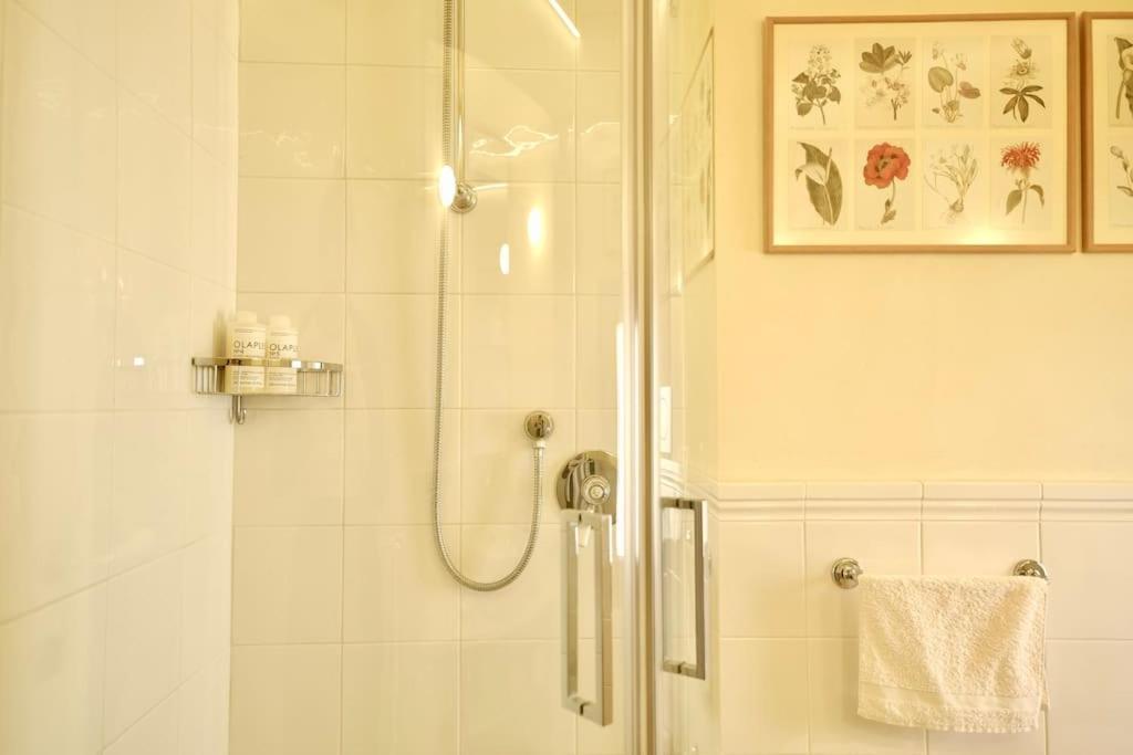 Panoramic Quirinal Penthouse Apartment