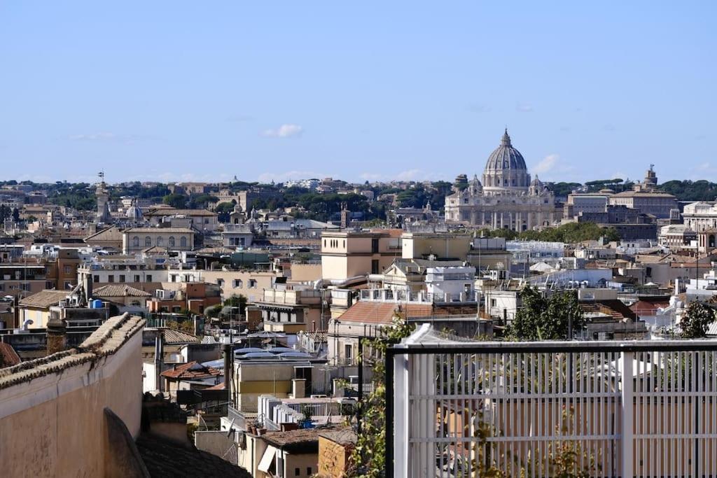 Panoramic Quirinal Penthouse *