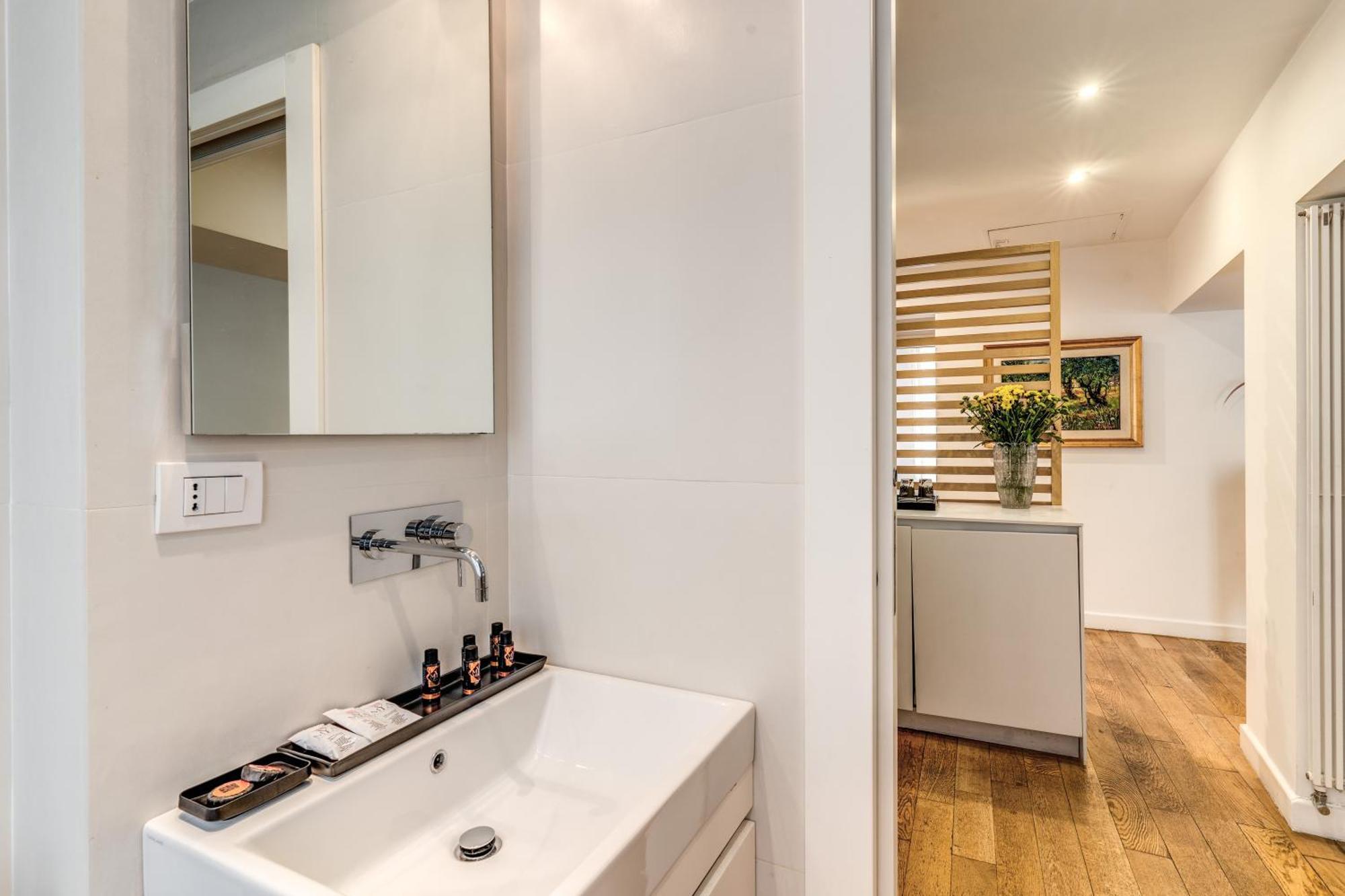 Trevi Beau Boutique Hotel 3*