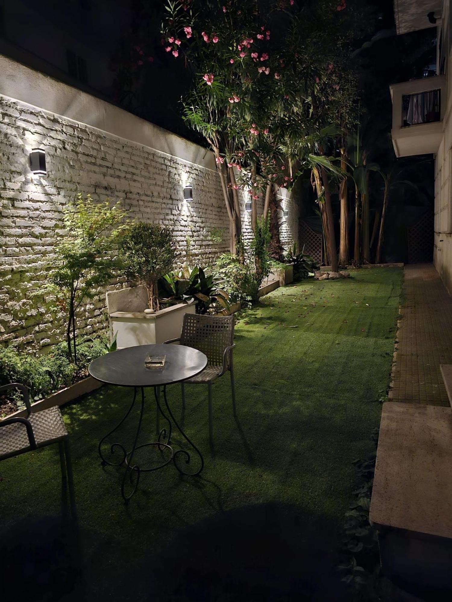 Astoria Golden House Guest house *