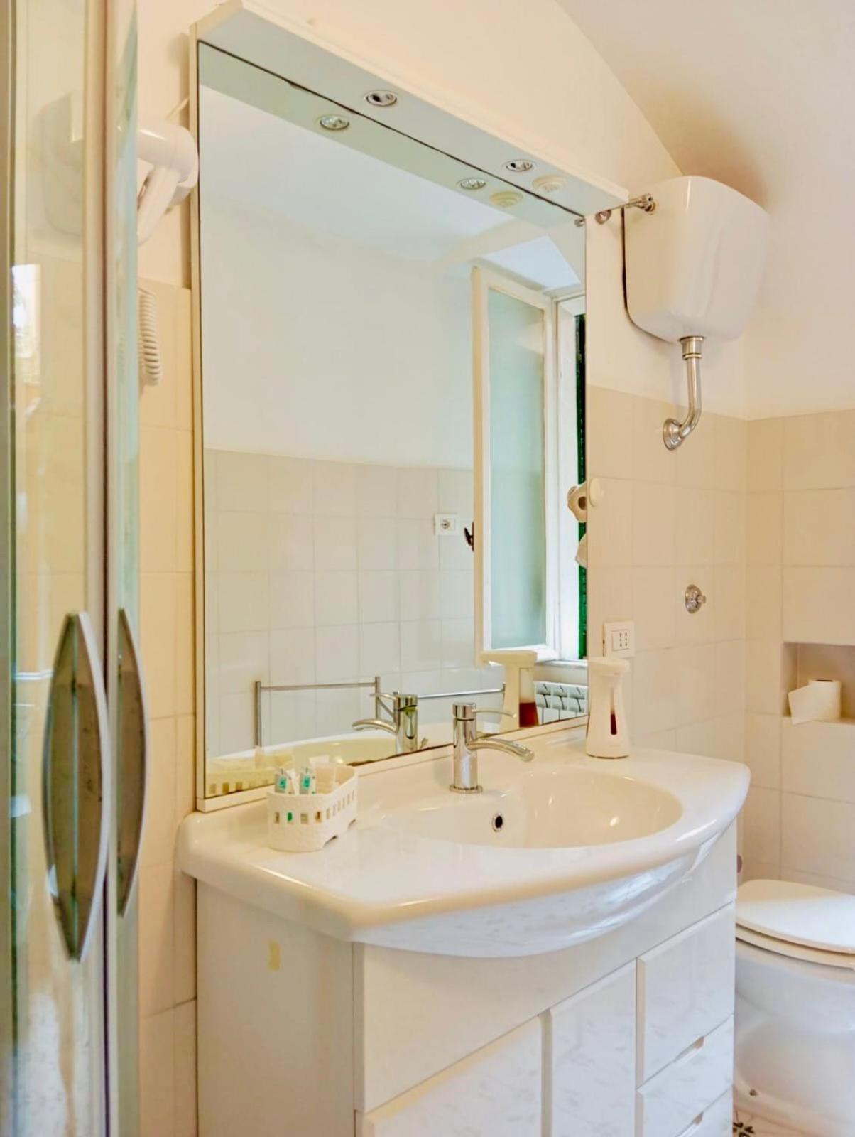 Vacanze Romane Colosseo Apartment Rome