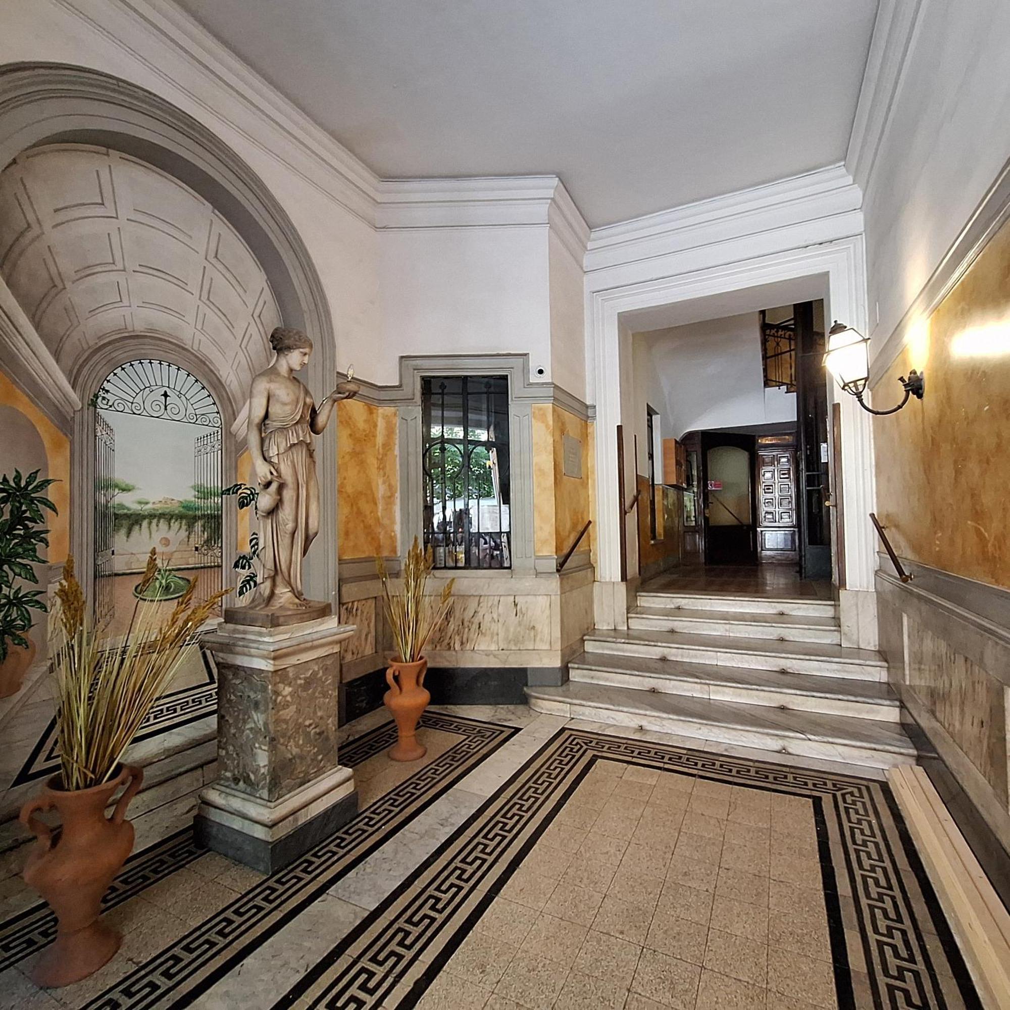 Hebe Eternity * Rome