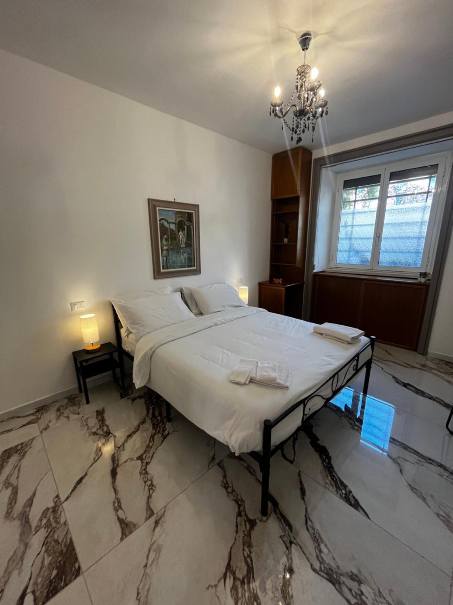 Apartment Escape To The Eternal Vatican
