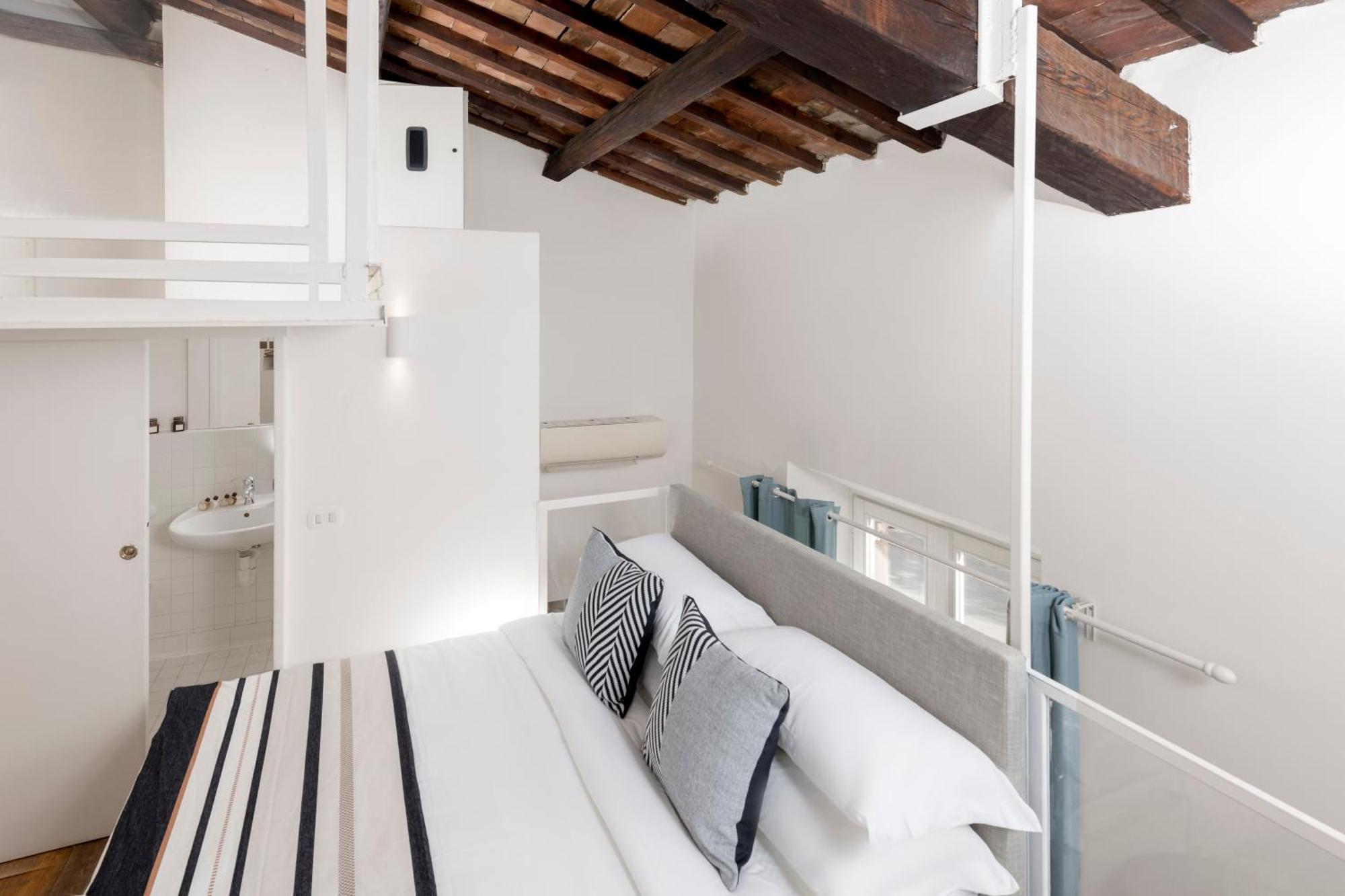 Manara Flats In The Heart Of Trastevere * Rome