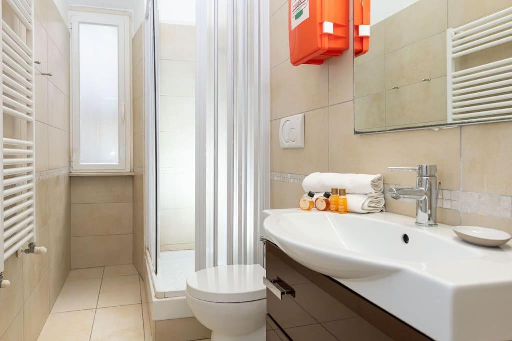 Big Flat In The Heart Of Trastevere 4 Bedrooms 3 Bath Apartment *