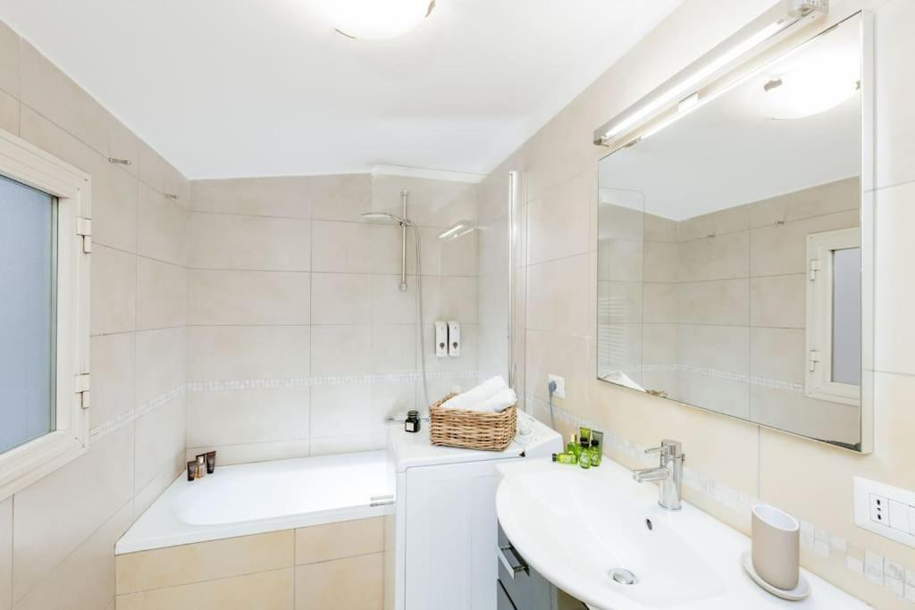 Apartment Big Flat In The Heart Of Trastevere 4 Bedrooms 3 Bath *