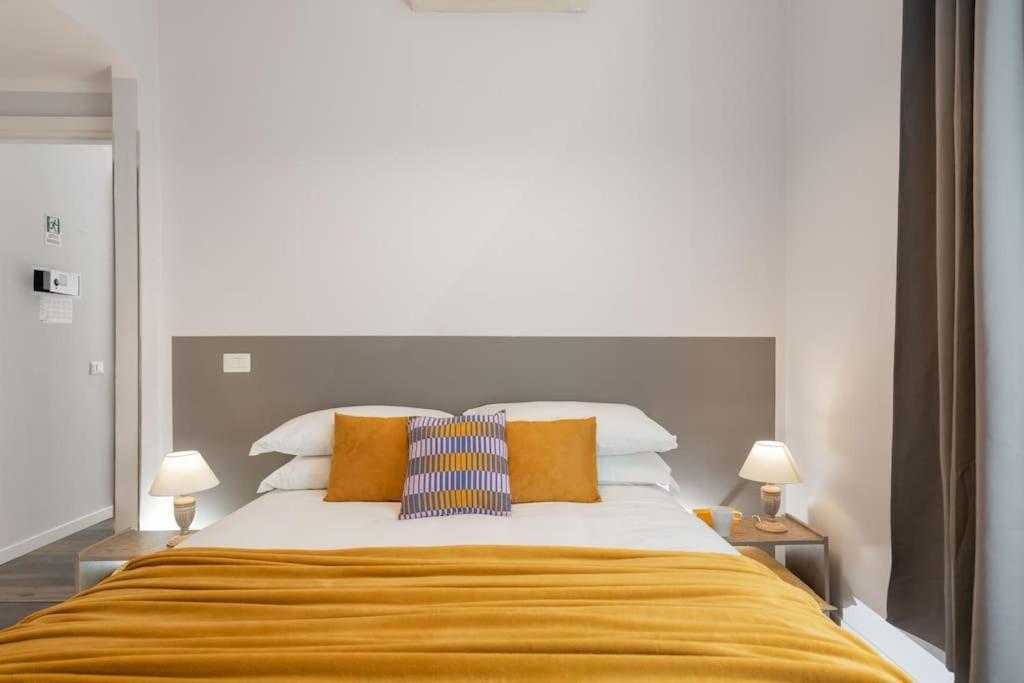 Big Flat In The Heart Of Trastevere 4 Bedrooms 3 Bath Apartment *