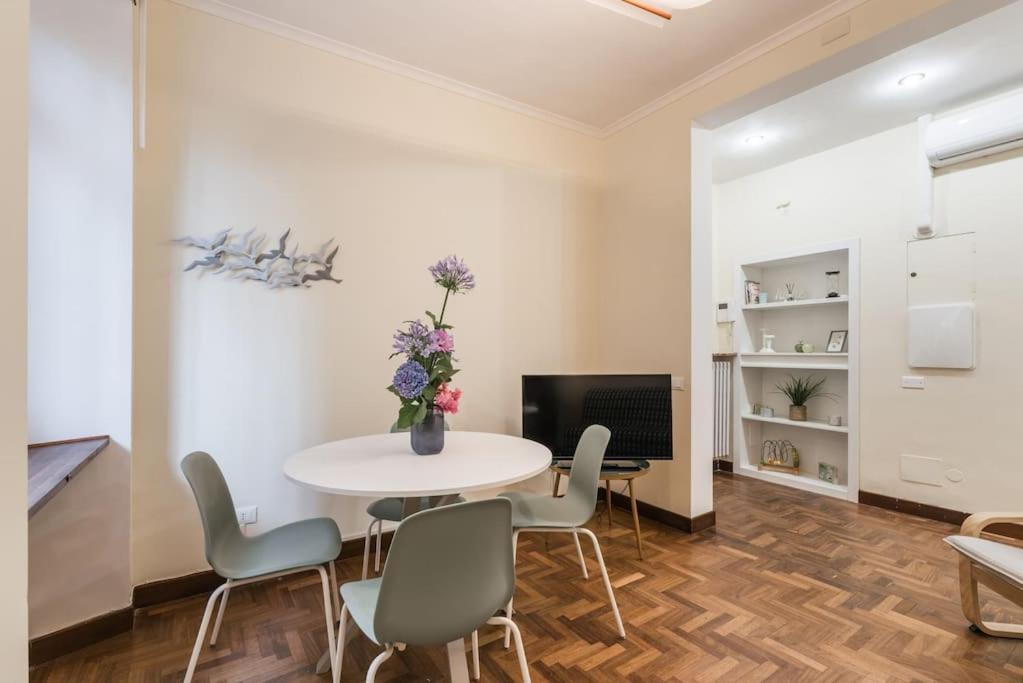 Poerio Home&garden Near The Centre Of Apartment