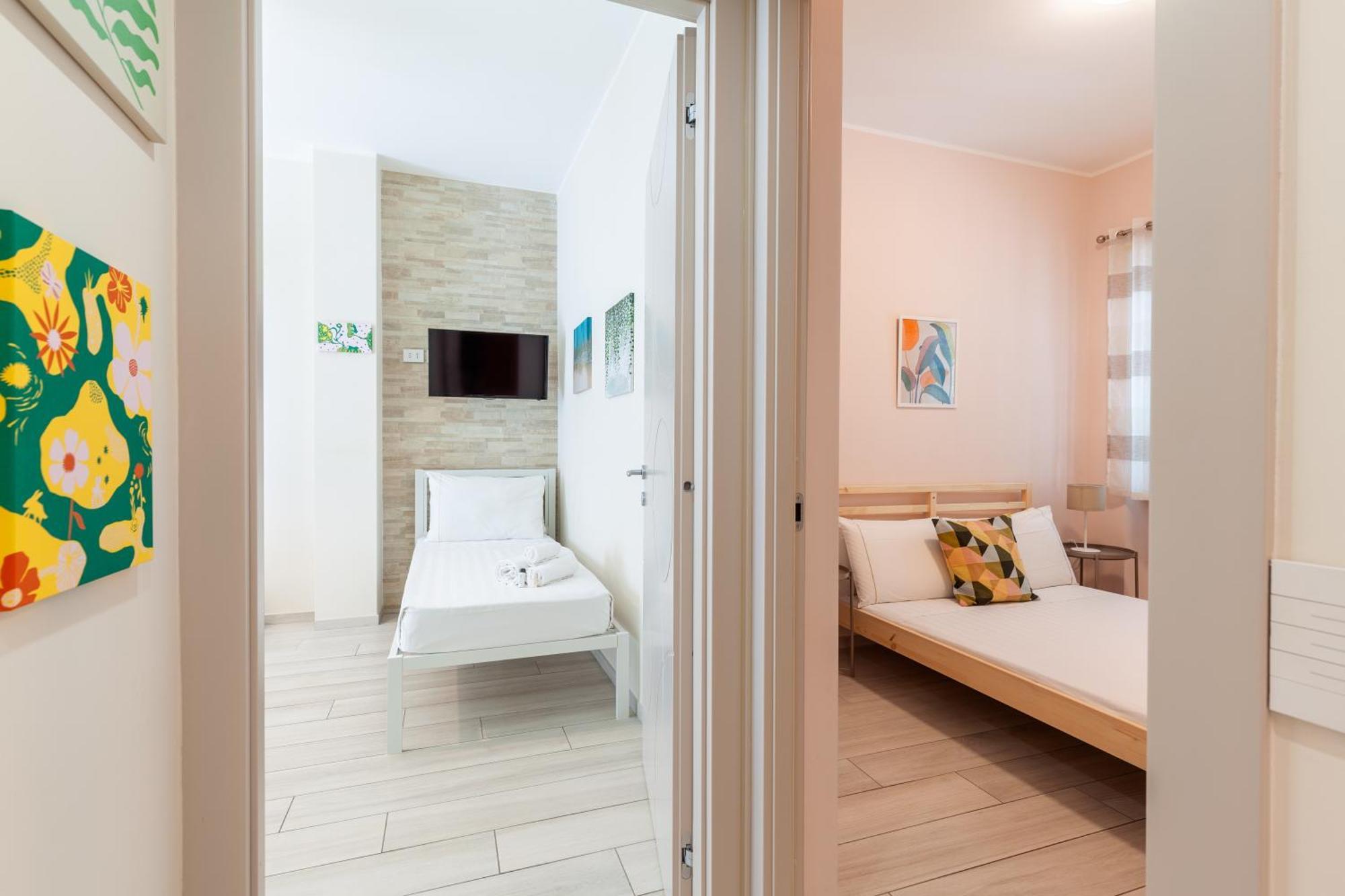Apartment Hostly- Don Bosco Light Rome