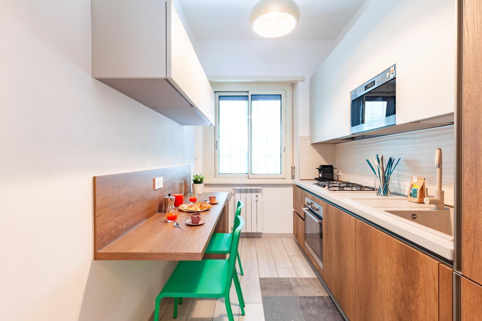 Apartment Hostly- Don Bosco Light