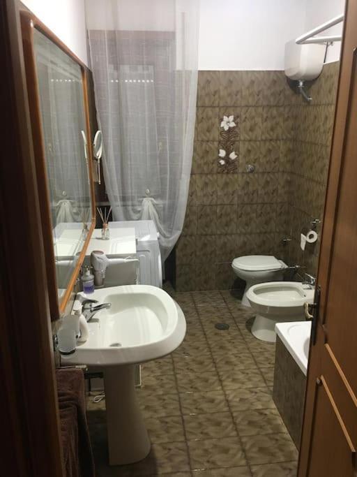 Bell House - Near Metro Apartment *