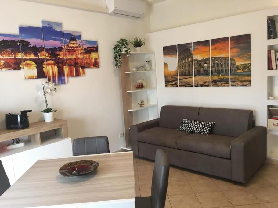 Bell House - Near Metro Apartment