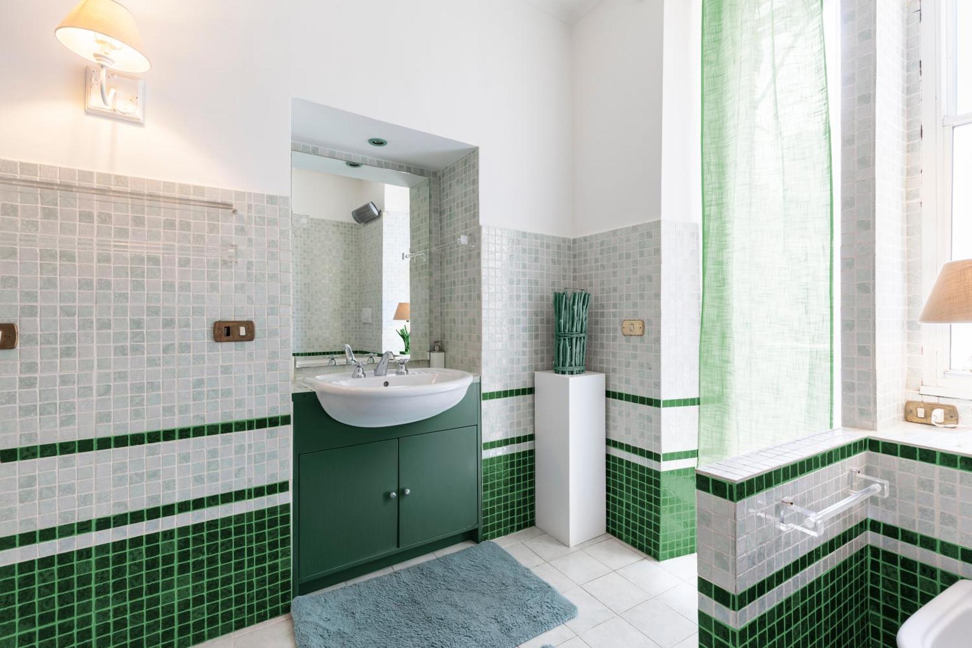 Spanish Steps Historic Apartment *