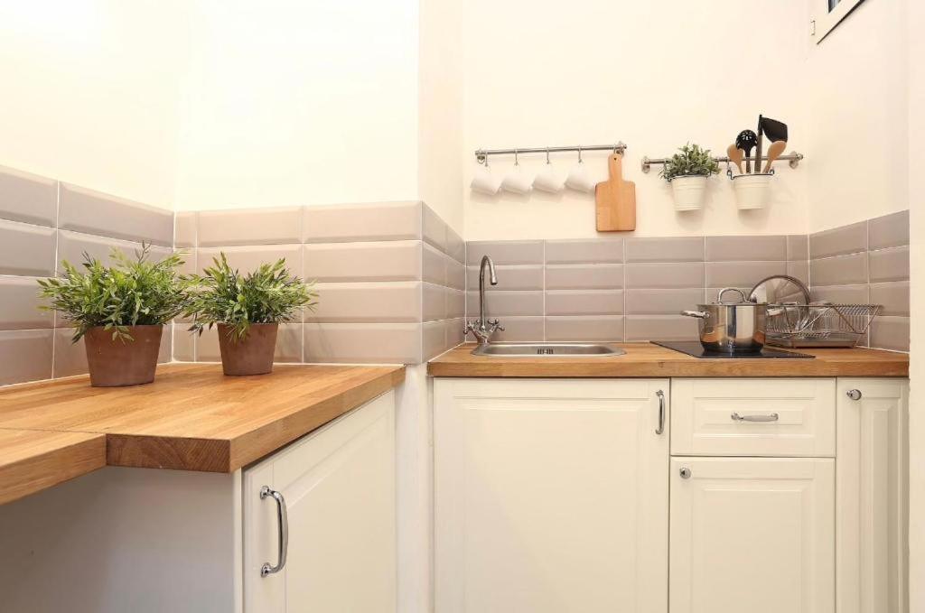 Bed & Breakfast Dimora Frattina Roma