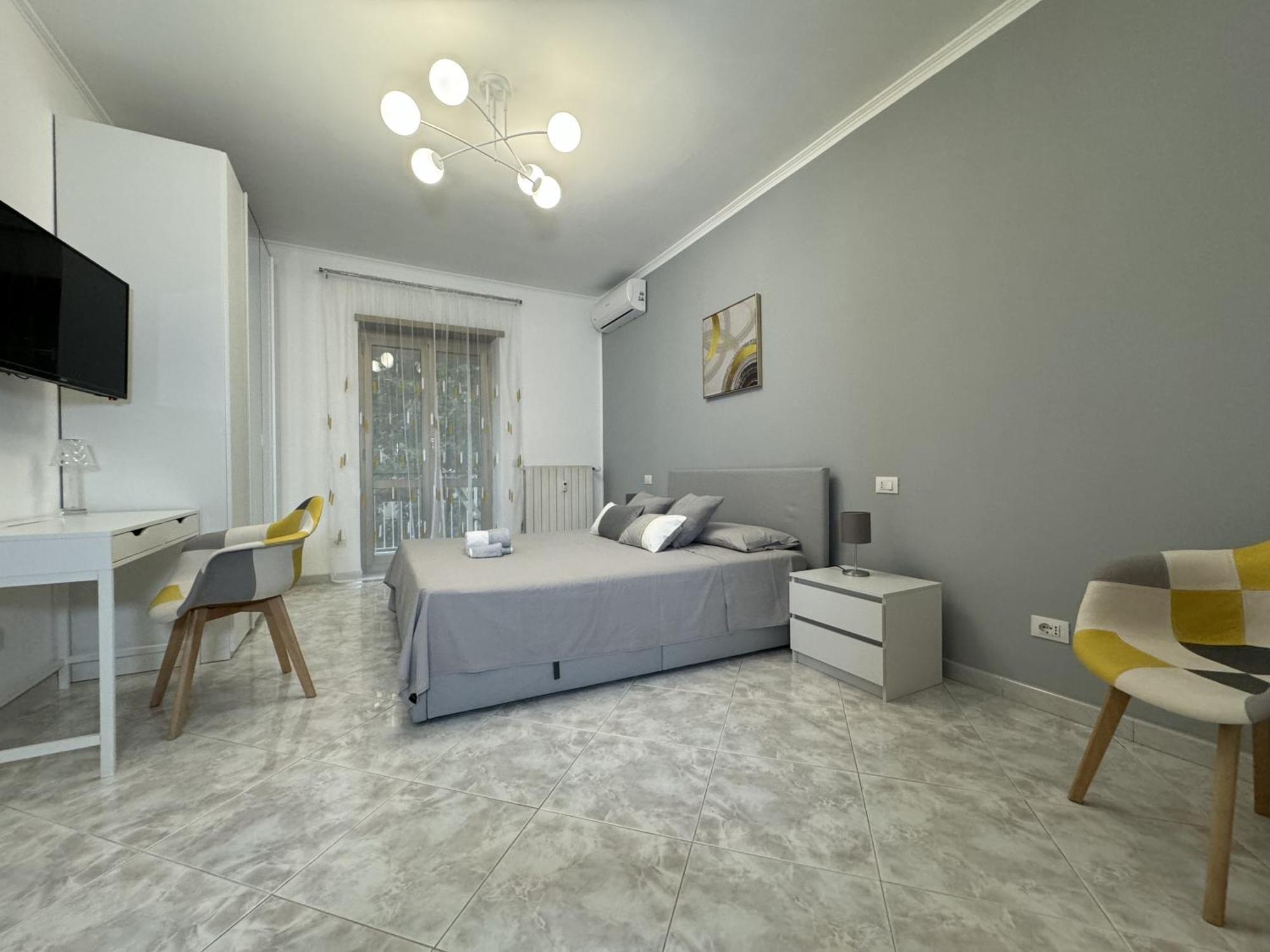 Fermi 80 Apartment