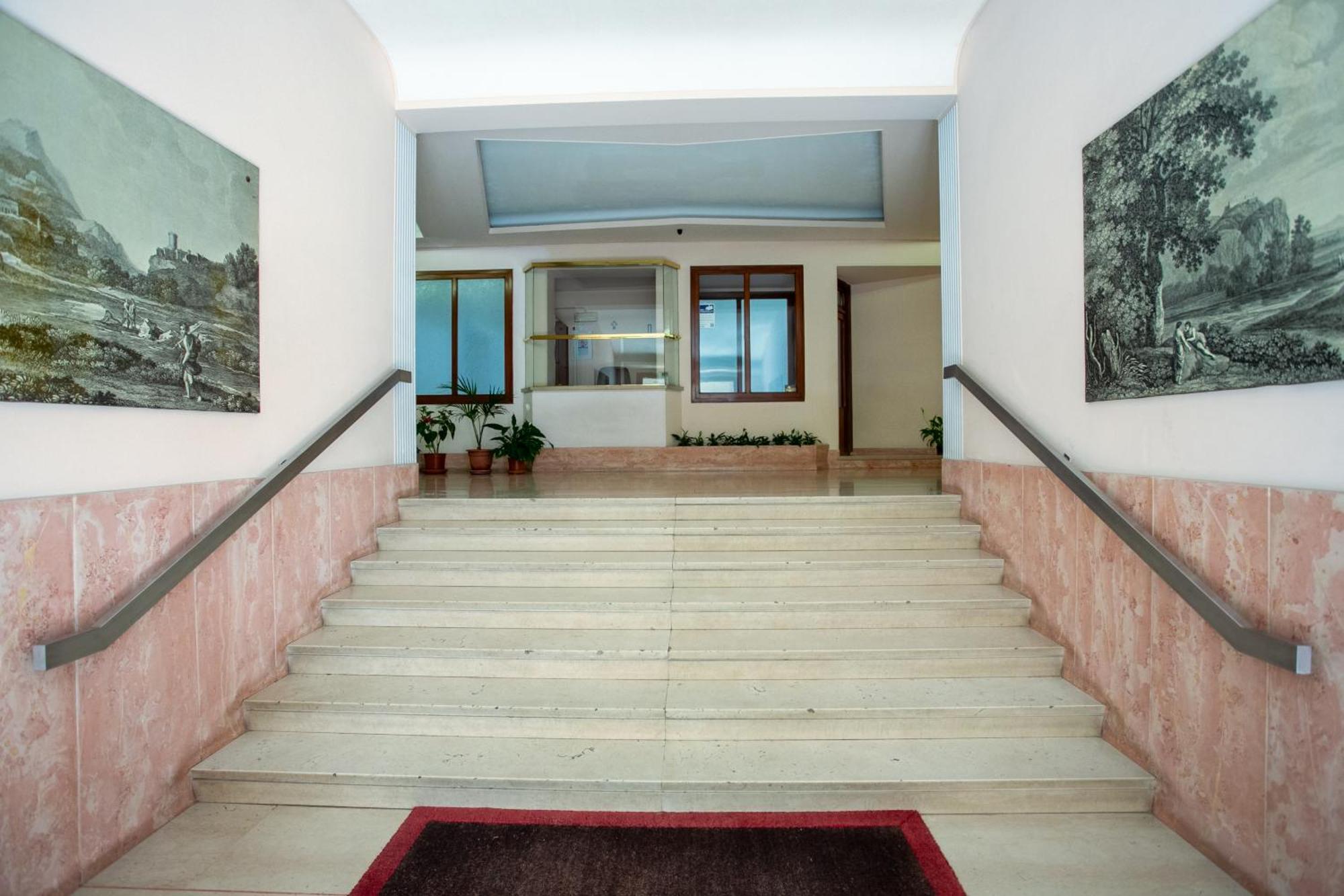 Perfetto Per Famiglie Accogliente E Spazioso A 15 Min Dalla Metro Apartment *