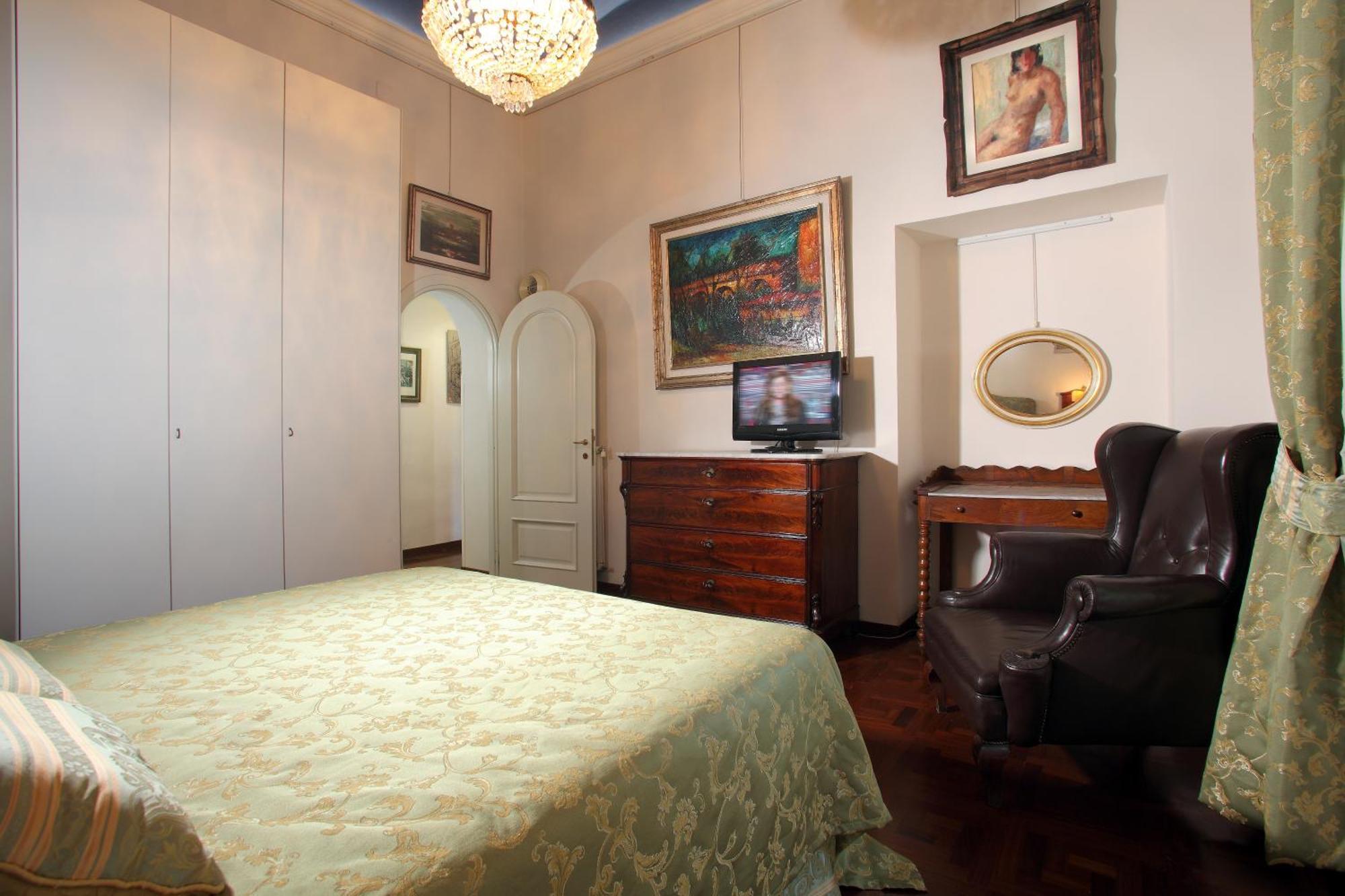 Apartment D'epoca Colosseo Art Gallery Rome