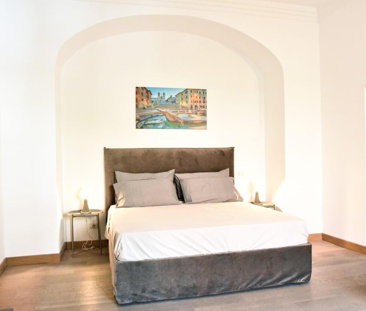 Giulia Mesa Apartment Rome