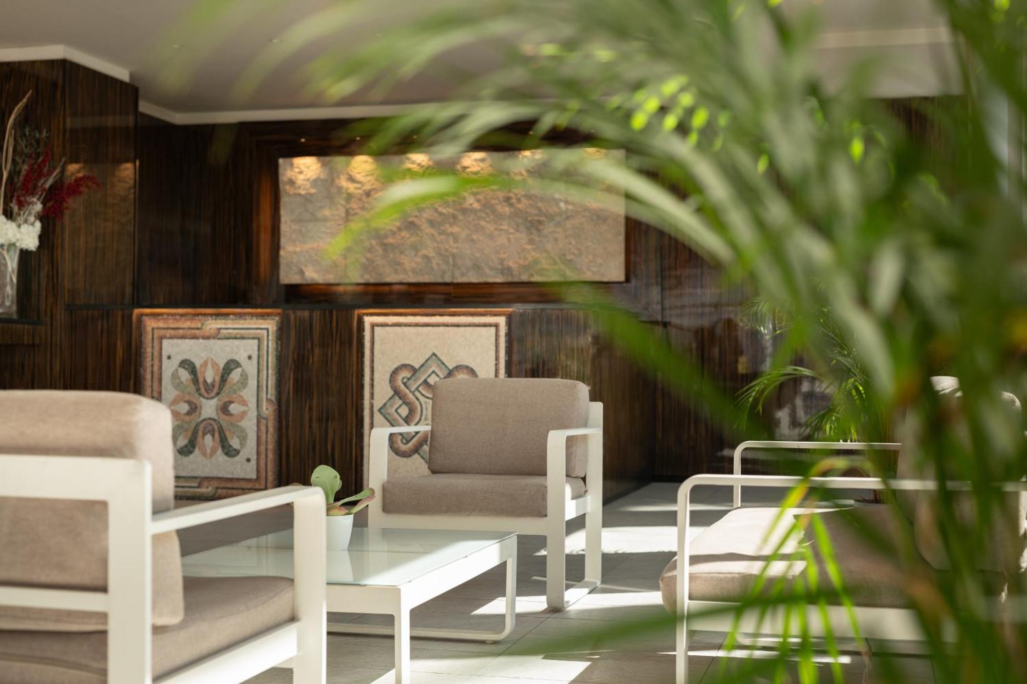 Cristoforo Colombo Hotel 4*