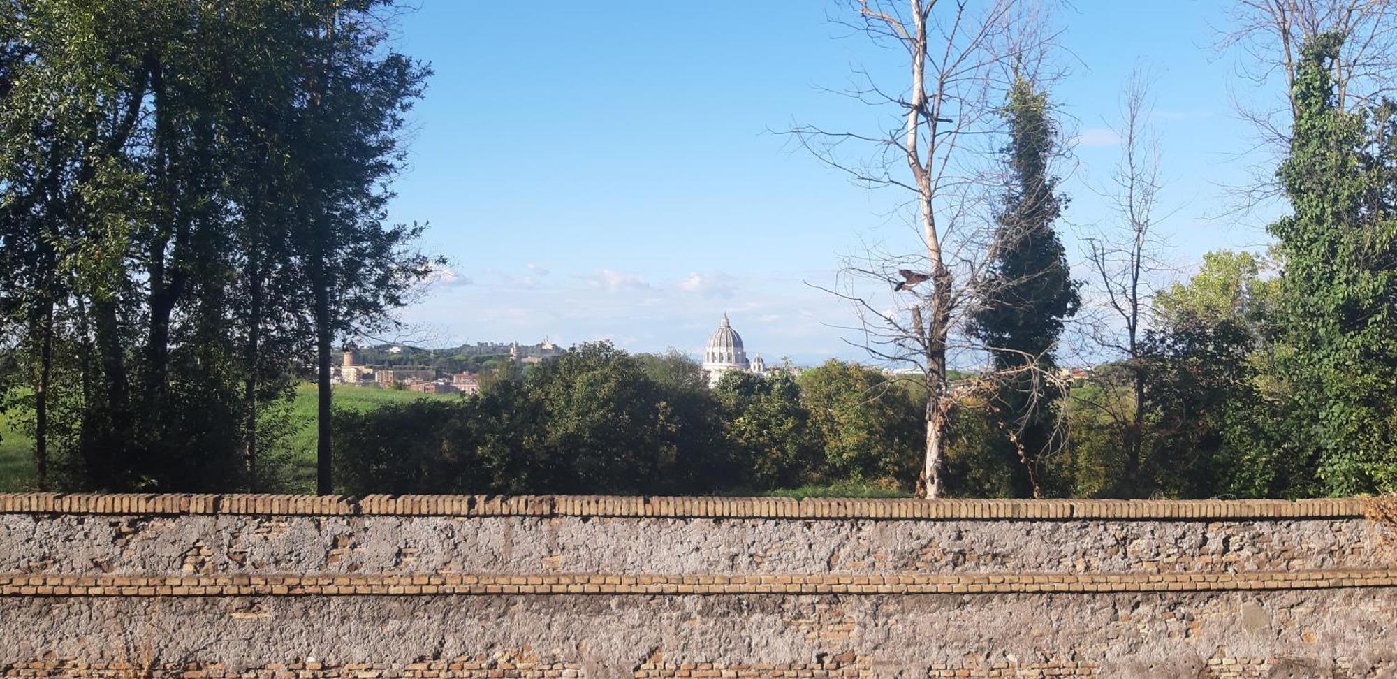 Casa Gaja, La Casa Vicino Pamphili * Rome