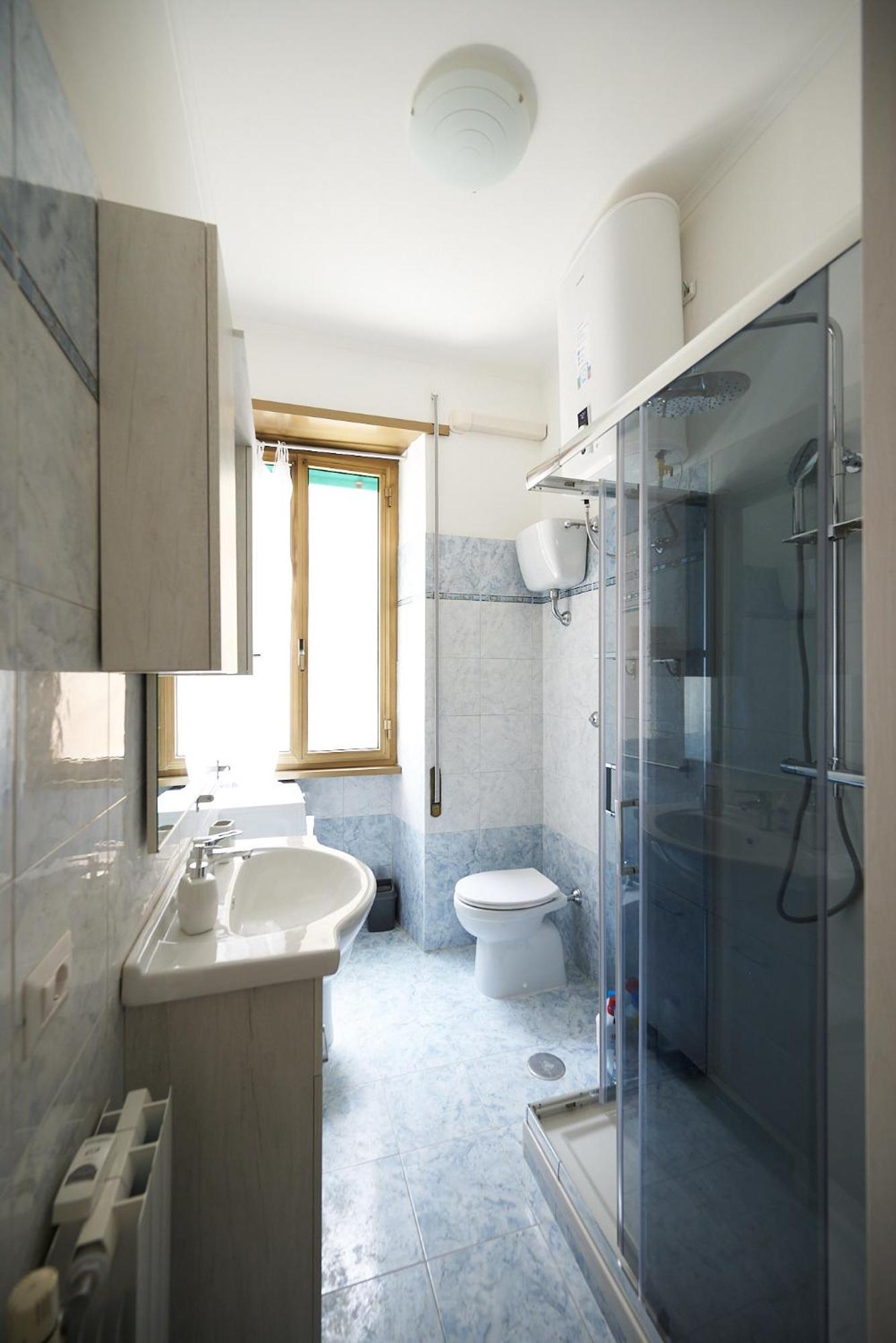 Brandnew Luxury House Near Metro Station Apartment *