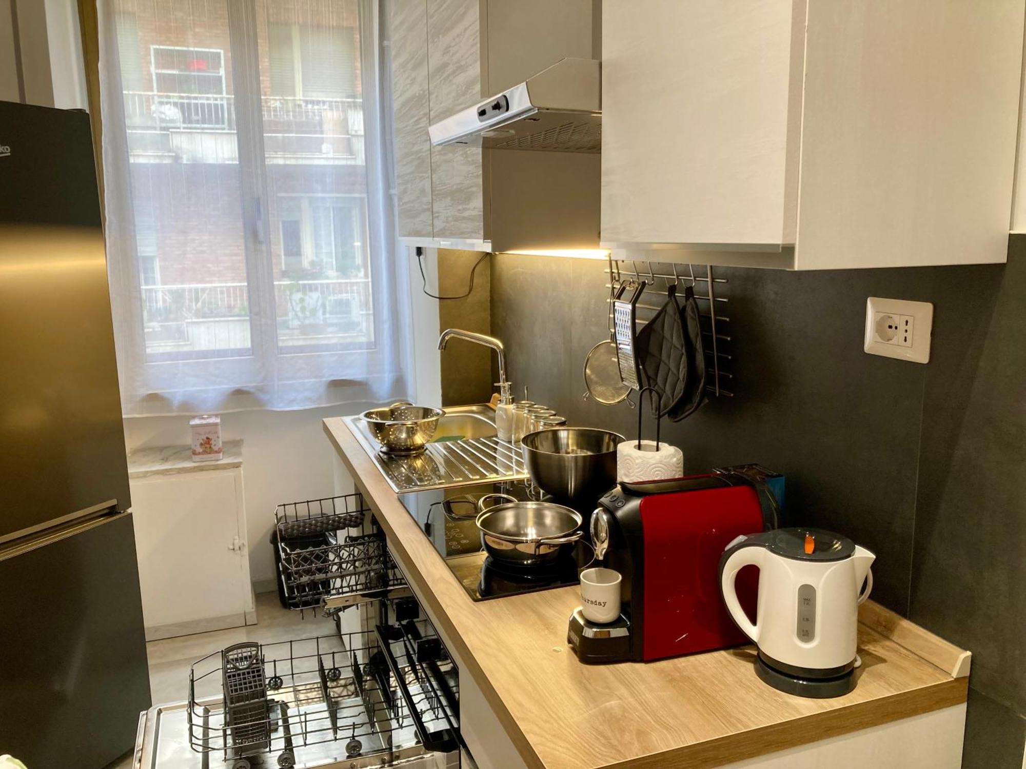 Brandnew Luxury House Near Metro Station Apartment *