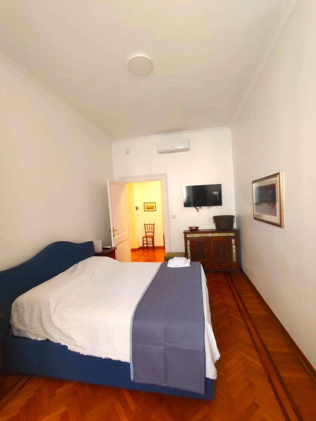Borghese Deluxe - 4 Bedrooms - 3 Bathrooms * Rome