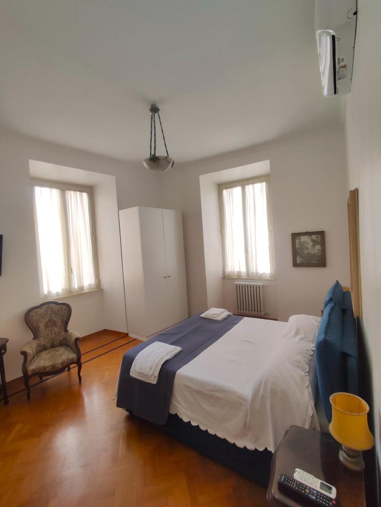 Borghese Deluxe - 4 Bedrooms - 3 Bathrooms Apartment Rome