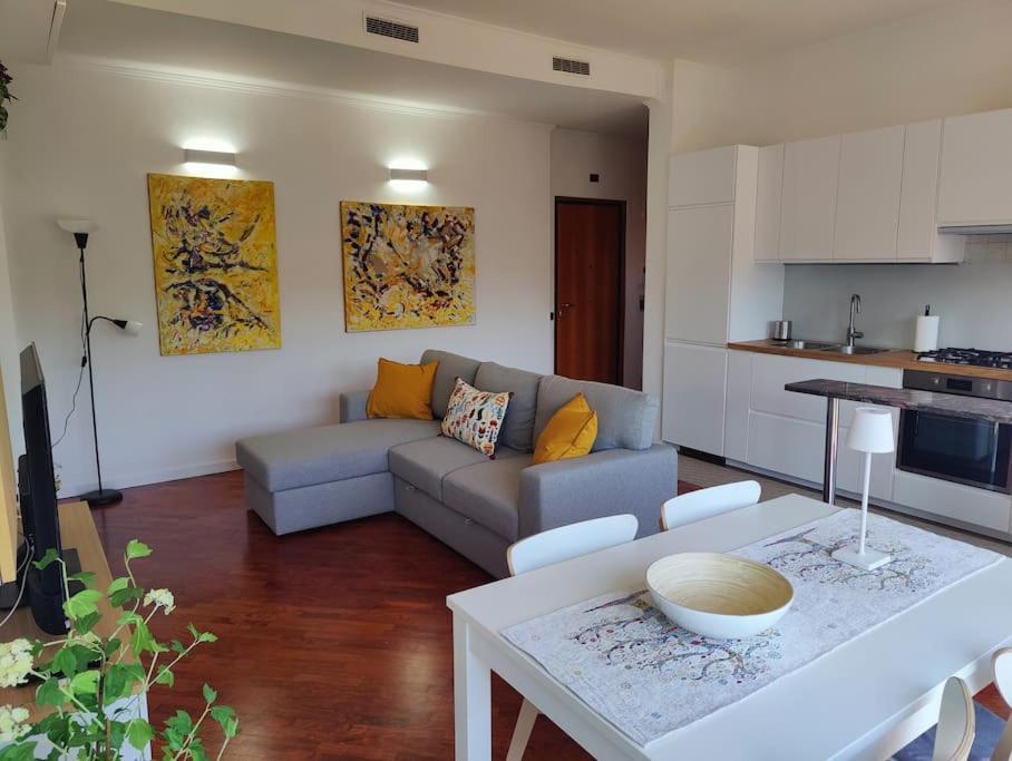 Apartment Culla Di Diego Box Auto, Sospesi Nel Cielo! Rome
