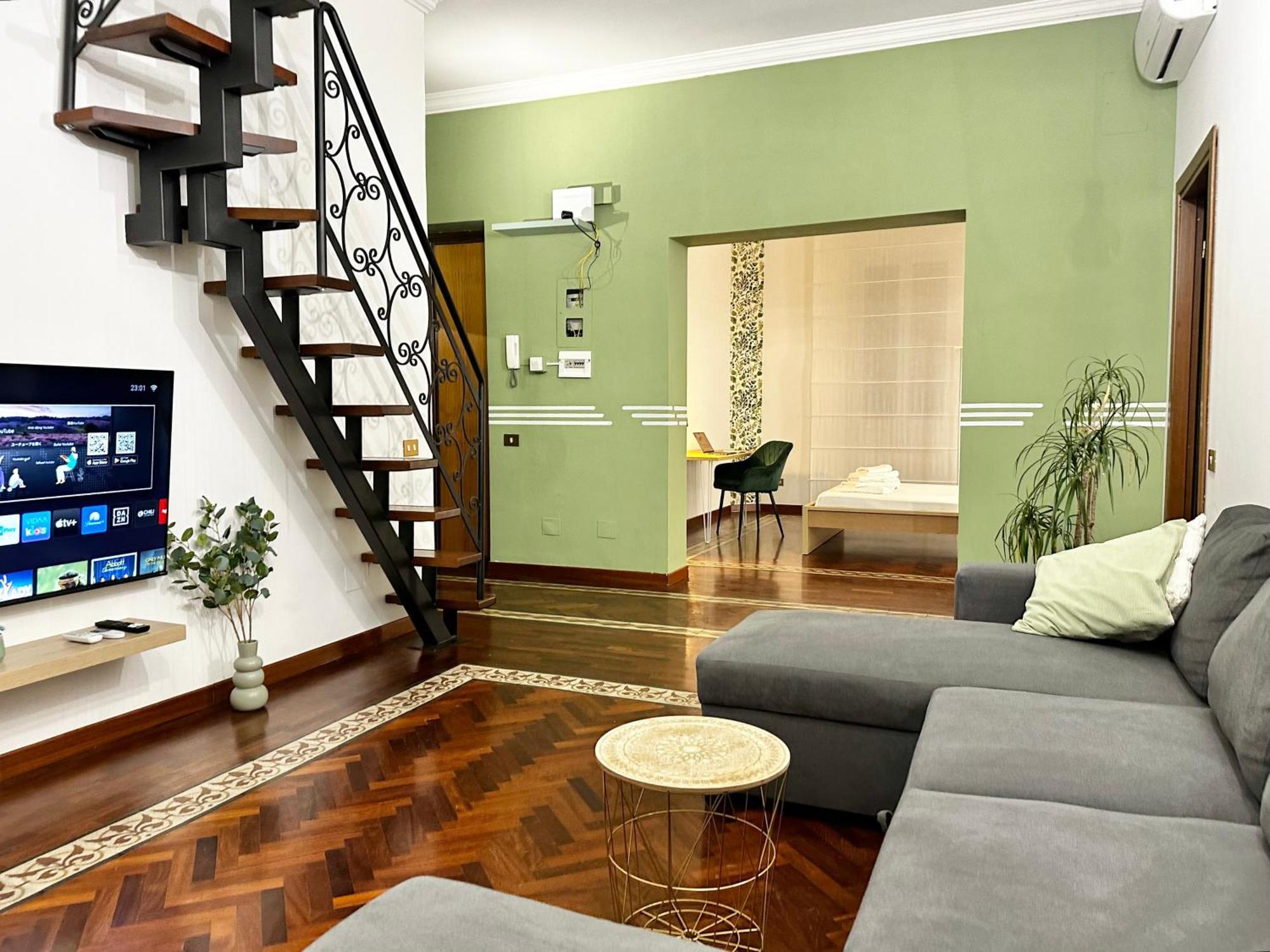 Apartment Penthouse In Centro A Rome