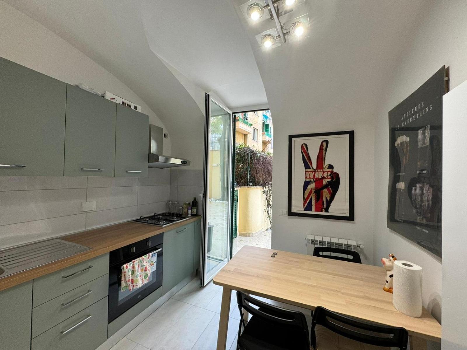 Apartment Quiet Corner In The Eternal Rome
