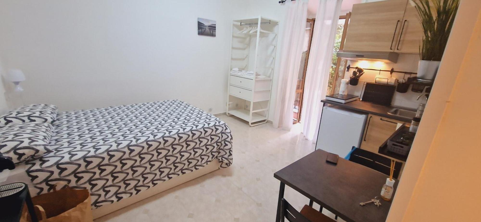 Apartment A&a *