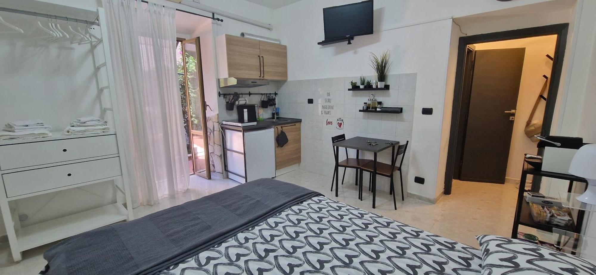 Apartment A&a *