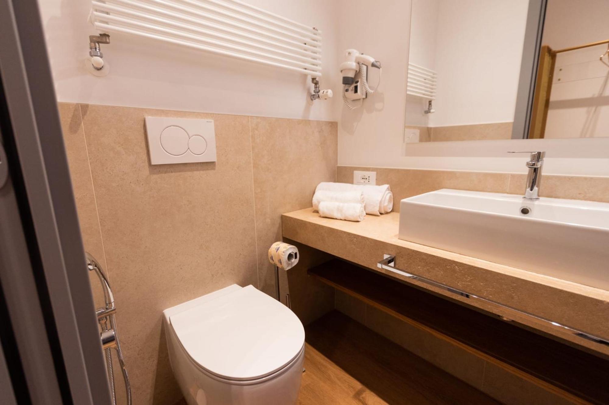 Trevi Monti House Guest house Rome